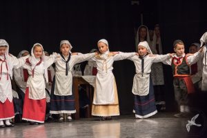 2017 “Πιάστε το χορό μικροί, μεγάλοι”