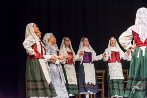 2017 “Πιάστε το χορό μικροί, μεγάλοι”