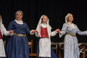 2017 “Πιάστε το χορό μικροί, μεγάλοι”