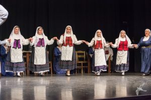 2017 “Πιάστε το χορό μικροί, μεγάλοι”