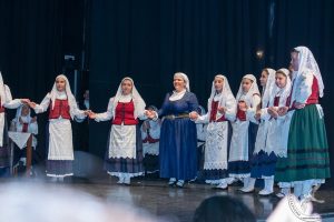 2017 “Πιάστε το χορό μικροί, μεγάλοι”