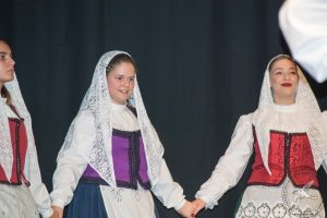 2017 “Πιάστε το χορό μικροί, μεγάλοι”