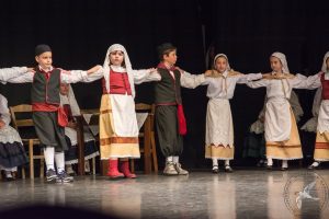 2017 “Πιάστε το χορό μικροί, μεγάλοι”