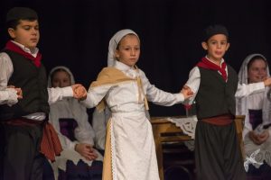 2017 “Πιάστε το χορό μικροί, μεγάλοι”