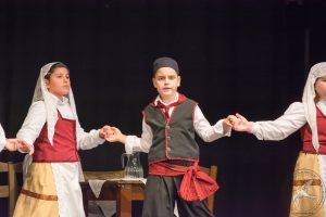 2017 “Πιάστε το χορό μικροί, μεγάλοι”