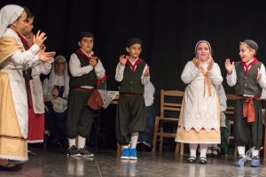 2017 “Πιάστε το χορό μικροί, μεγάλοι”