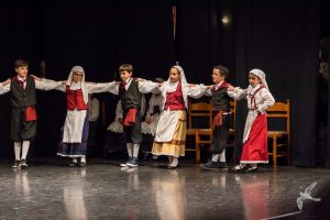 2017 “Πιάστε το χορό μικροί, μεγάλοι”