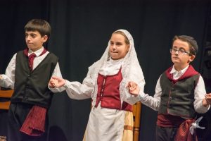 2017 “Πιάστε το χορό μικροί, μεγάλοι”