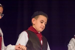 2017 “Πιάστε το χορό μικροί, μεγάλοι”