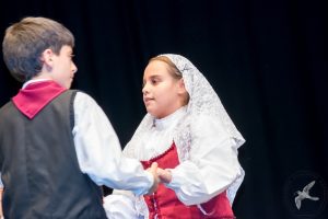 2017 “Πιάστε το χορό μικροί, μεγάλοι”