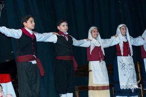 2017 “Πιάστε το χορό μικροί, μεγάλοι”