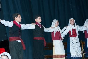 2017 “Πιάστε το χορό μικροί, μεγάλοι”