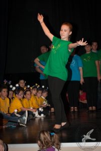 2015 “Χορεύω, παίζω και χαμογελώ”