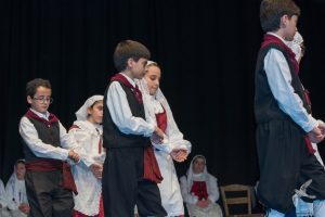 2017 “Πιάστε το χορό μικροί, μεγάλοι”