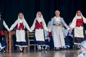 2017 “Πιάστε το χορό μικροί, μεγάλοι”