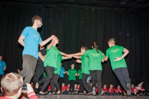 2015 “Χορεύω, παίζω και χαμογελώ”