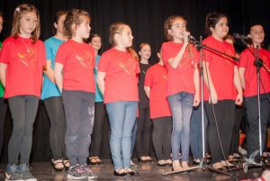 2015 “Χορεύω, παίζω και χαμογελώ”