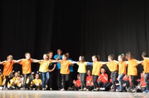 2015 “Χορεύω, παίζω και χαμογελώ”