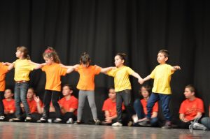 2015 “Χορεύω, παίζω και χαμογελώ”