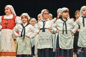 2018 “Πιάστε το χορό μικροί, μεγάλοι”