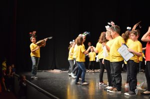 2015 “Χορεύω, παίζω και χαμογελώ”