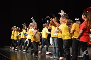 2015 “Χορεύω, παίζω και χαμογελώ”