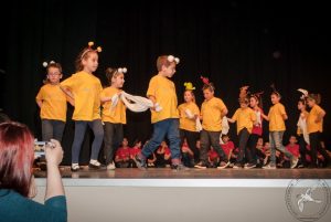 2015 “Χορεύω, παίζω και χαμογελώ”