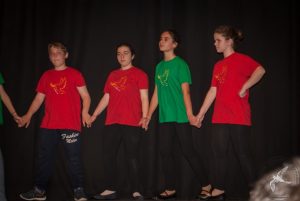 2015 “Χορεύω, παίζω και χαμογελώ”