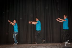 2015 “Χορεύω, παίζω και χαμογελώ”