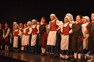 2020 “Πιάστε το χορό μικροί, μεγάλοι”