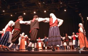 2020 “Πιάστε το χορό μικροί, μεγάλοι”