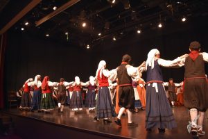 2020 “Πιάστε το χορό μικροί, μεγάλοι”