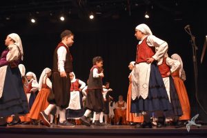 2020 “Πιάστε το χορό μικροί, μεγάλοι”