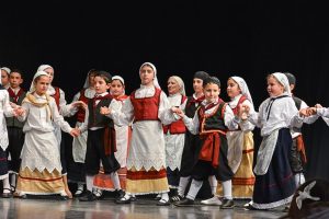 2018 “Πιάστε το χορό μικροί, μεγάλοι”