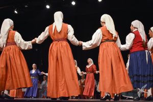 2020 “Πιάστε το χορό μικροί, μεγάλοι”