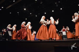 2020 “Πιάστε το χορό μικροί, μεγάλοι”