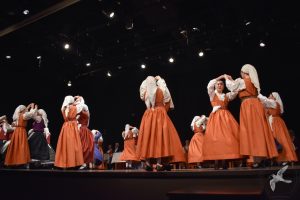 2020 “Πιάστε το χορό μικροί, μεγάλοι”