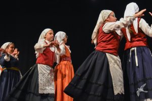 2020 “Πιάστε το χορό μικροί, μεγάλοι”