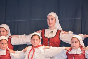 2018 “Πιάστε το χορό μικροί, μεγάλοι”