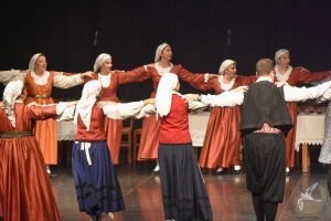 2020 “Πιάστε το χορό μικροί, μεγάλοι”