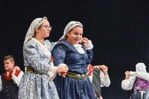 2018 “Πιάστε το χορό μικροί, μεγάλοι”