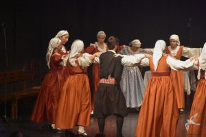 2020 “Πιάστε το χορό μικροί, μεγάλοι”