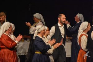 2020 “Πιάστε το χορό μικροί, μεγάλοι”