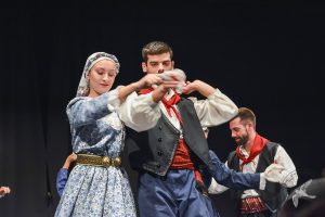 2018 “Πιάστε το χορό μικροί, μεγάλοι”