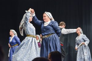 2018 “Πιάστε το χορό μικροί, μεγάλοι”