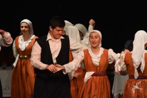 2020 “Πιάστε το χορό μικροί, μεγάλοι”