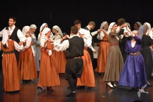 2020 “Πιάστε το χορό μικροί, μεγάλοι”