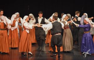 2020 “Πιάστε το χορό μικροί, μεγάλοι”