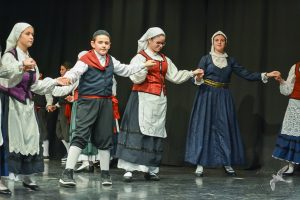 2018 “Πιάστε το χορό μικροί, μεγάλοι”