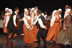 2020 “Πιάστε το χορό μικροί, μεγάλοι”